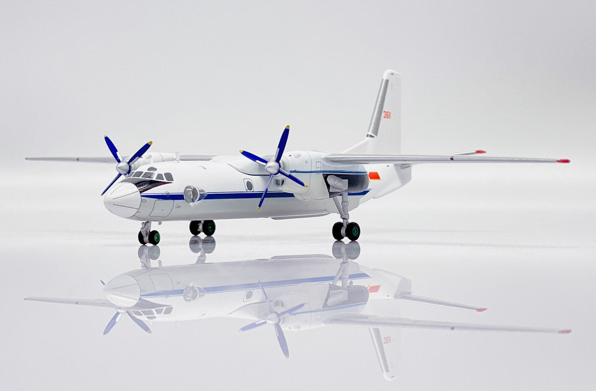 AviaBoss PLAAF Antonov An-26 (1:200)