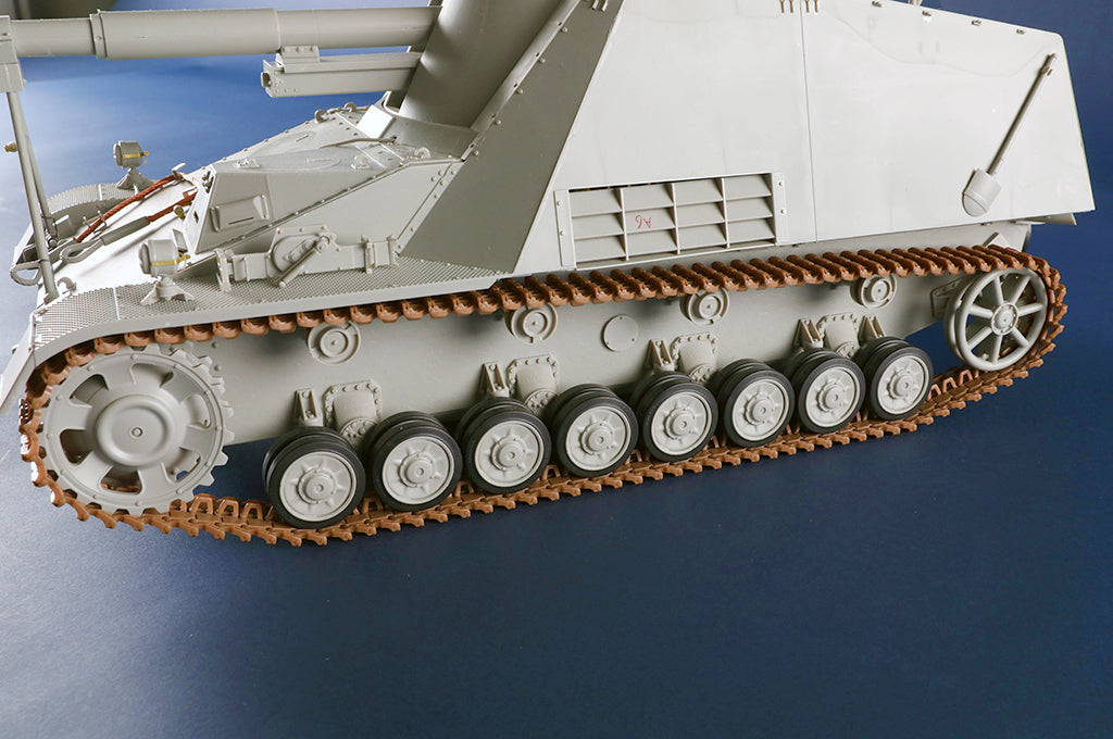 Trumpeter German Sd.Kfz.164 Nashorn (1:16)
