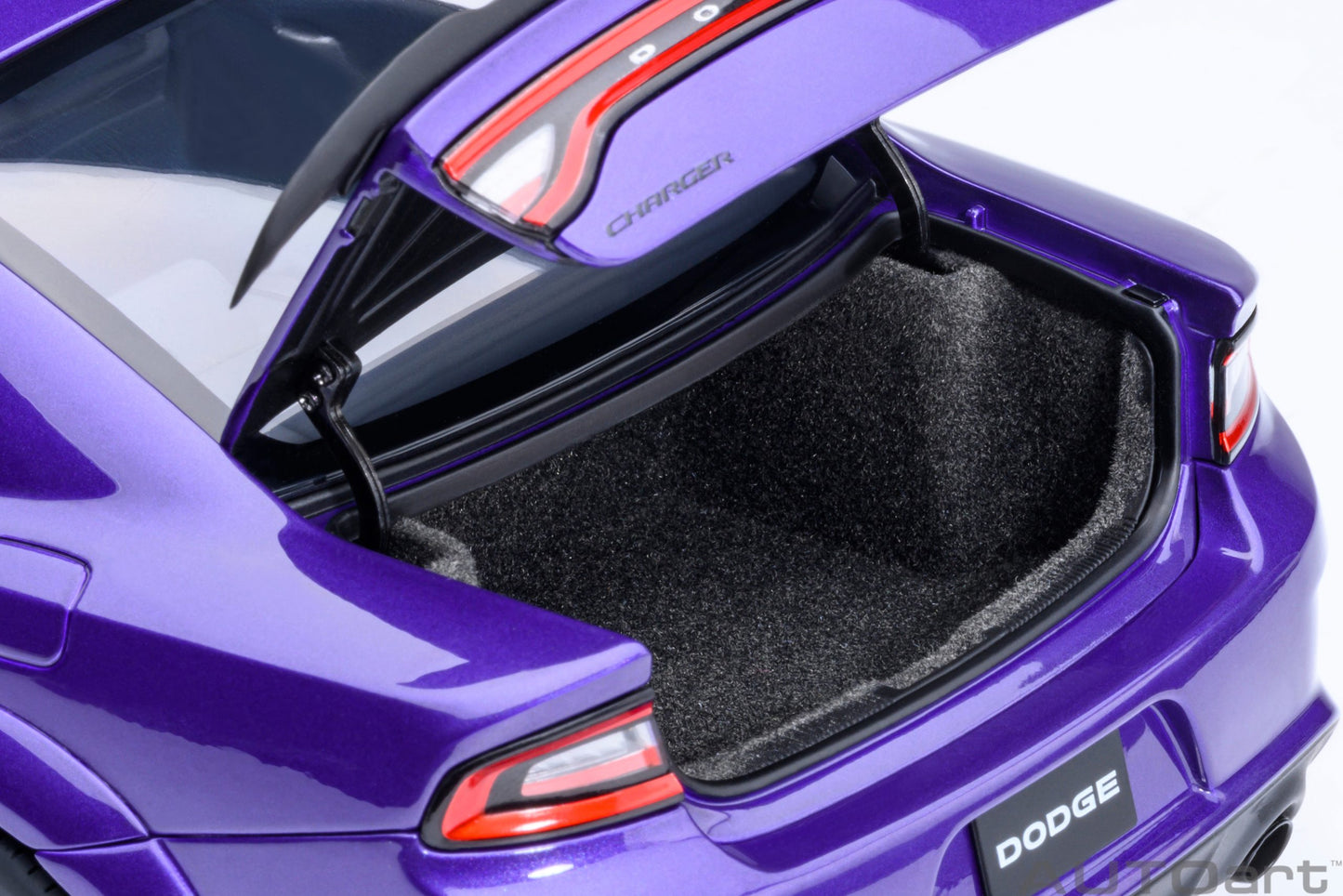 AUTOart Dodge Charger Scat Pack Widebody - Plum Crazy (1:18)