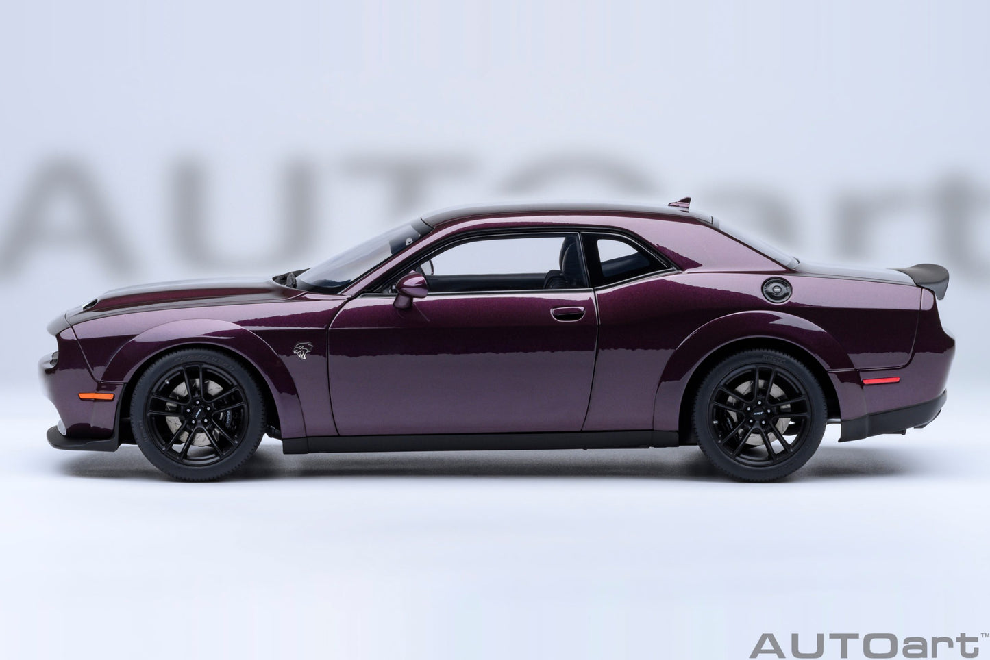 AUTOart 2022 Dodge Challenger SRT Jailbreak - Hellraisin/Purple (1:18)