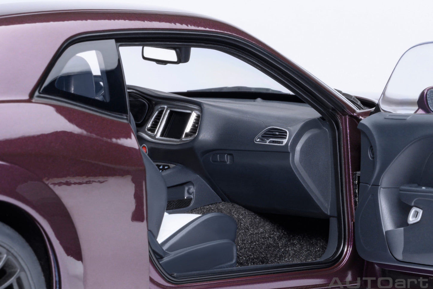 AUTOart 2022 Dodge Challenger SRT Jailbreak - Hellraisin/Purple (1:18)