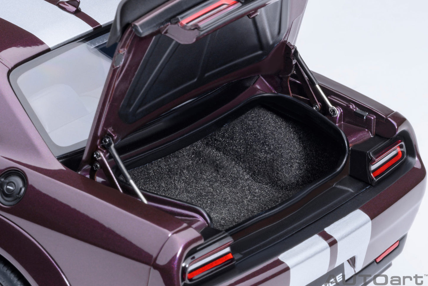 AUTOart 2022 Dodge Challenger SRT Jailbreak - Hellraisin/Purple (1:18)