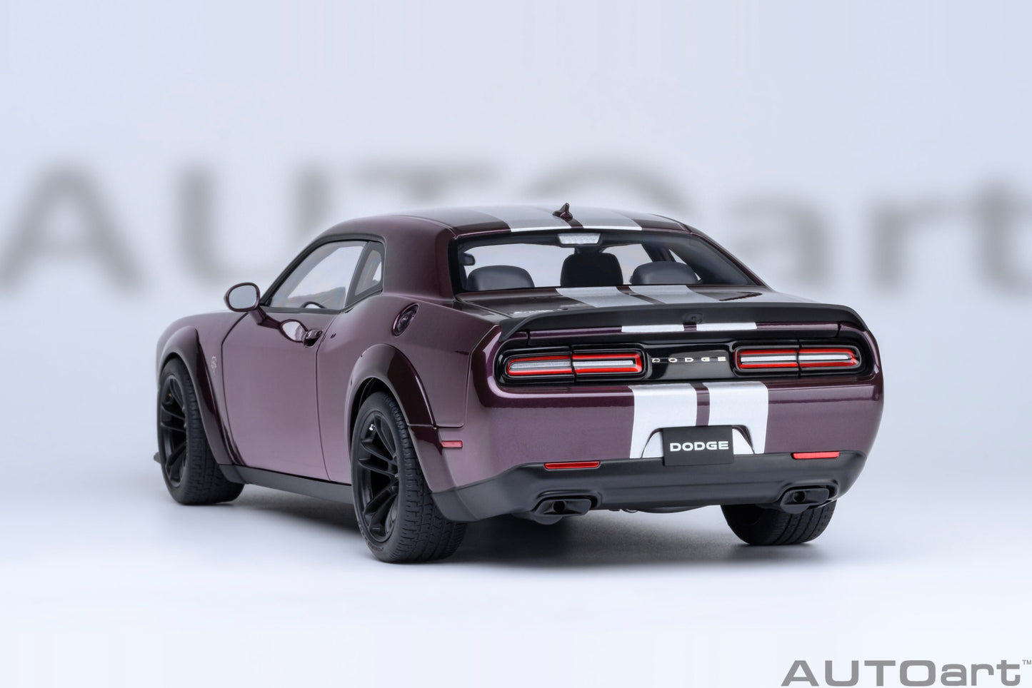 AUTOart 2022 Dodge Challenger SRT Jailbreak - Hellraisin/Purple (1:18)