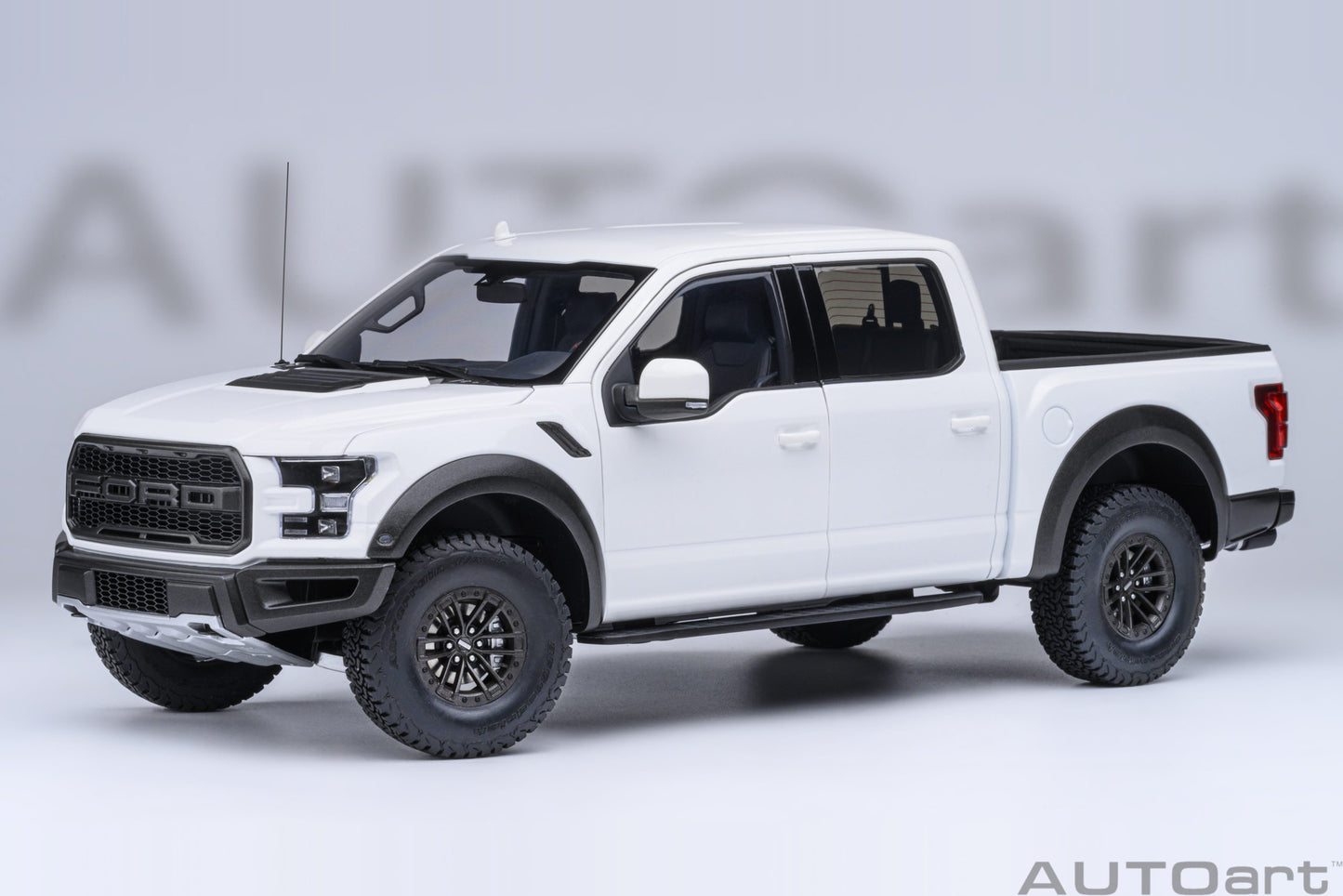 AUTOart 2019 Ford F-150 Raptor - Oxford White (1:18)