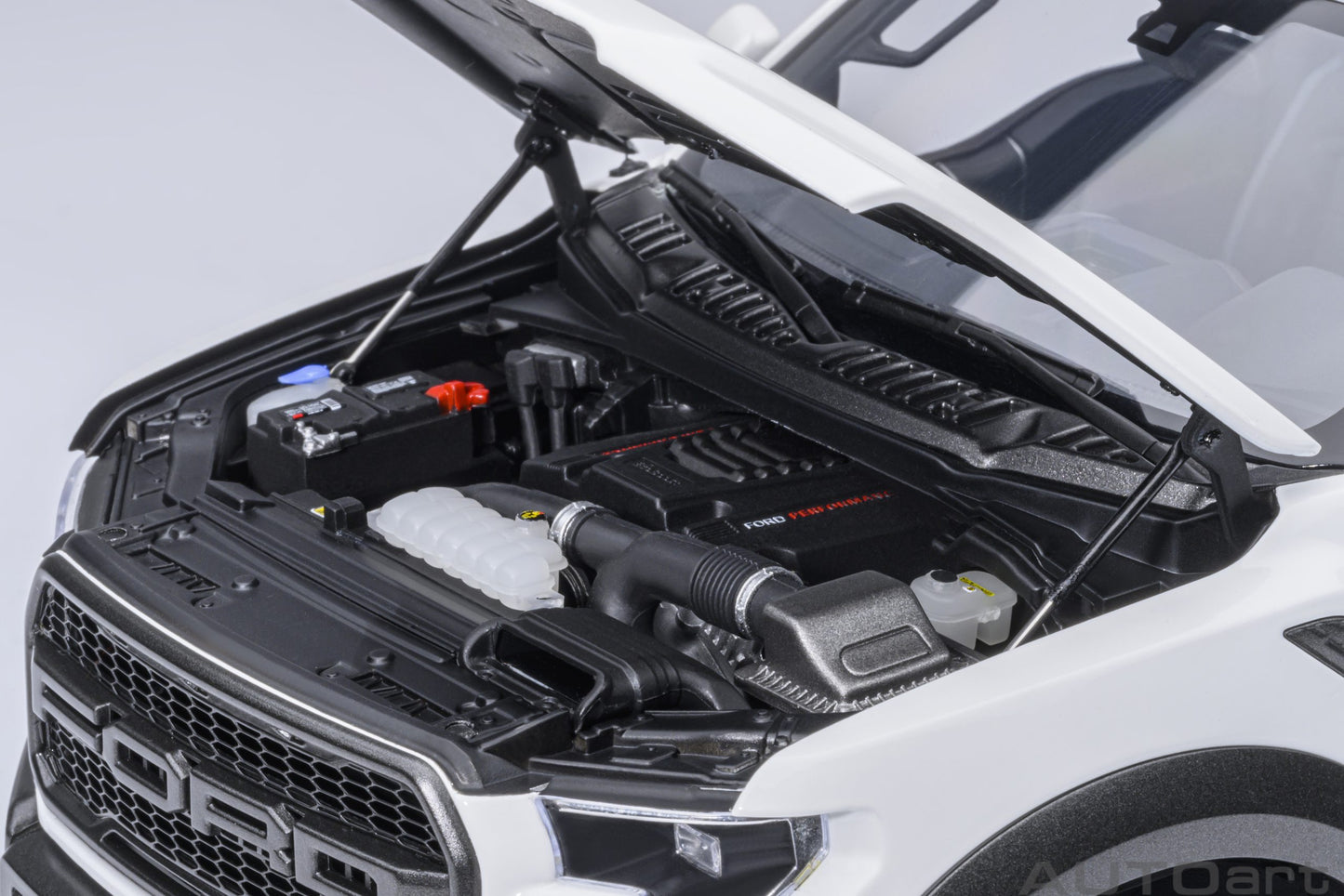 AUTOart 2019 Ford F-150 Raptor - Oxford White (1:18)