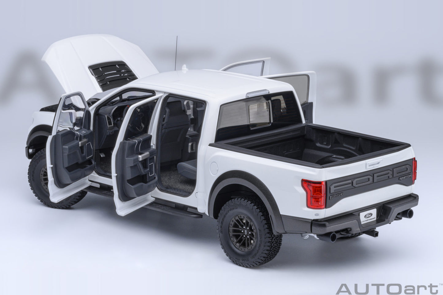 AUTOart 2019 Ford F-150 Raptor - Oxford White (1:18)