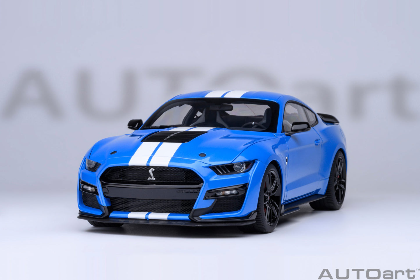 AUTOart Ford Mustang Shelby GT500 - Grabber Blue (1:18)