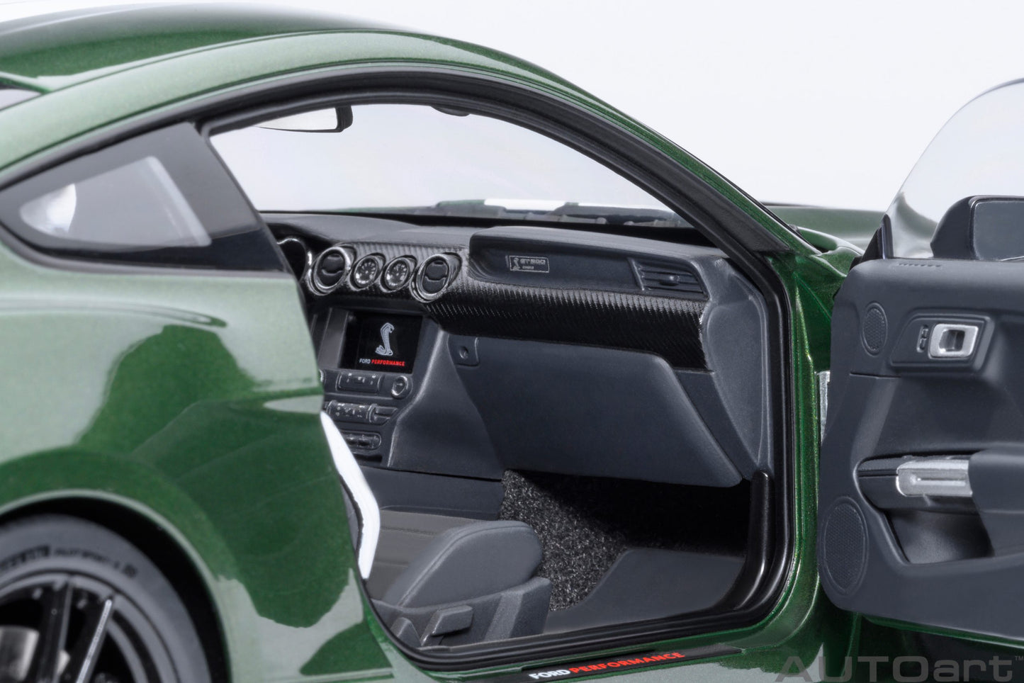 AUTOart Ford Mustang Shelby GT500 - Eruption Green (1:18)