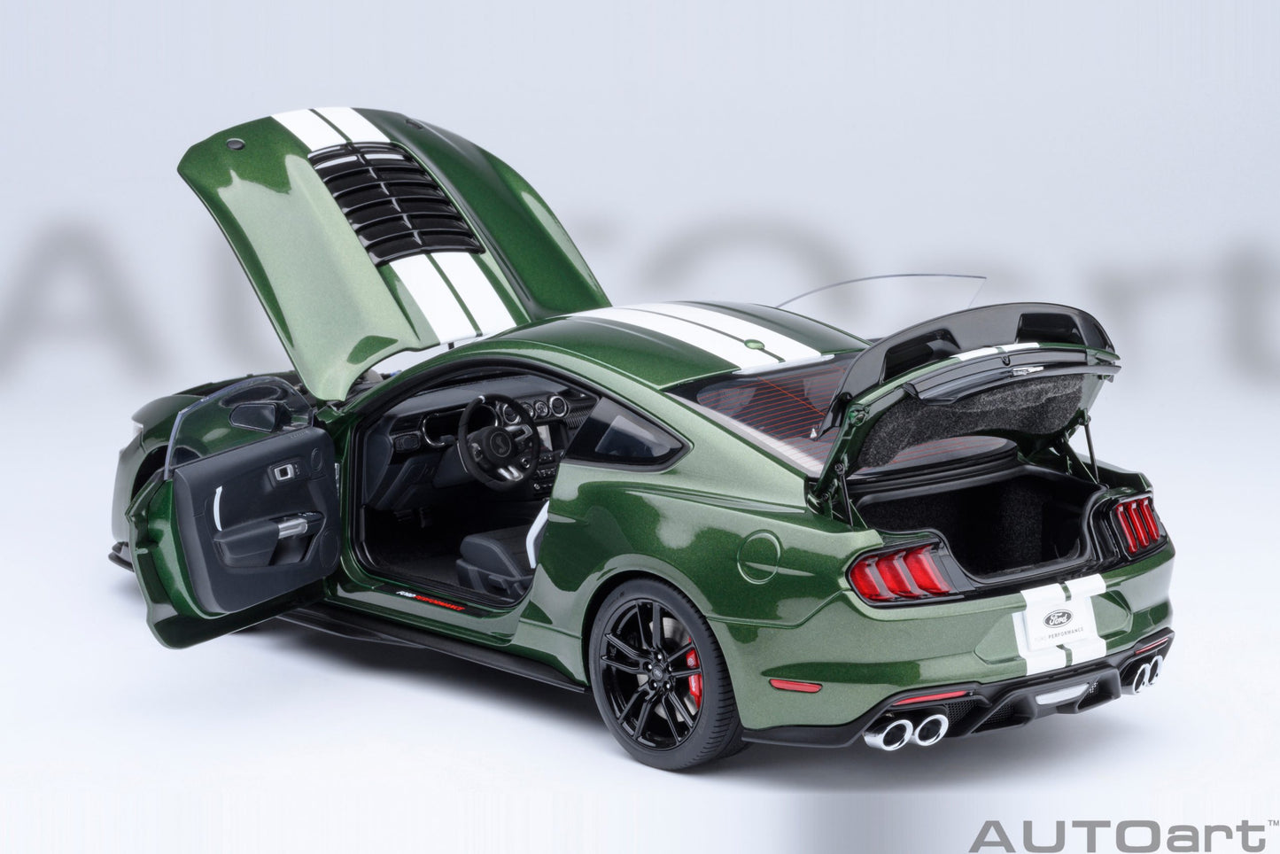 AUTOart Ford Mustang Shelby GT500 - Eruption Green (1:18)