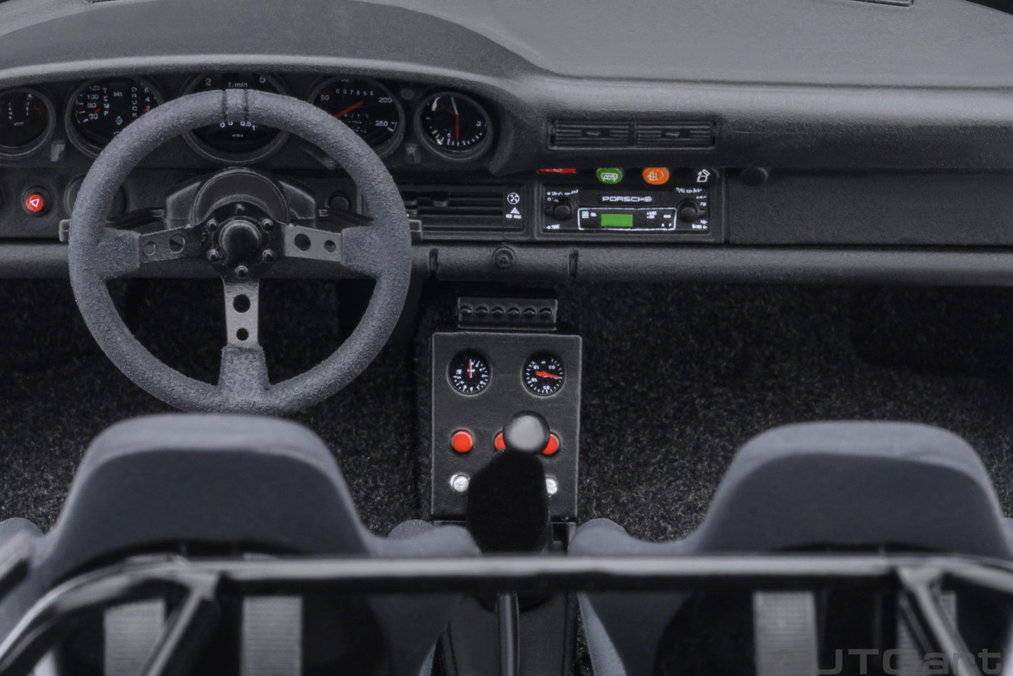 AUTOart Porsche 911(930) Turbo - Wangan Midnight "Blackbird" Comic #1 Version (1:18)