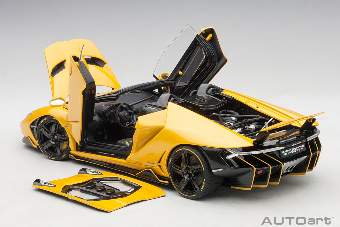 AUTOart Lamborghini Centenario - New Giallo Orion / Metallic Yellow (1:18)