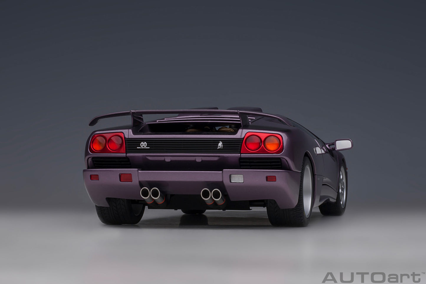 AUTOart Lamborghini Diablo SE30 JOTA - Viola SE30 / Metallic Purple (1:18)