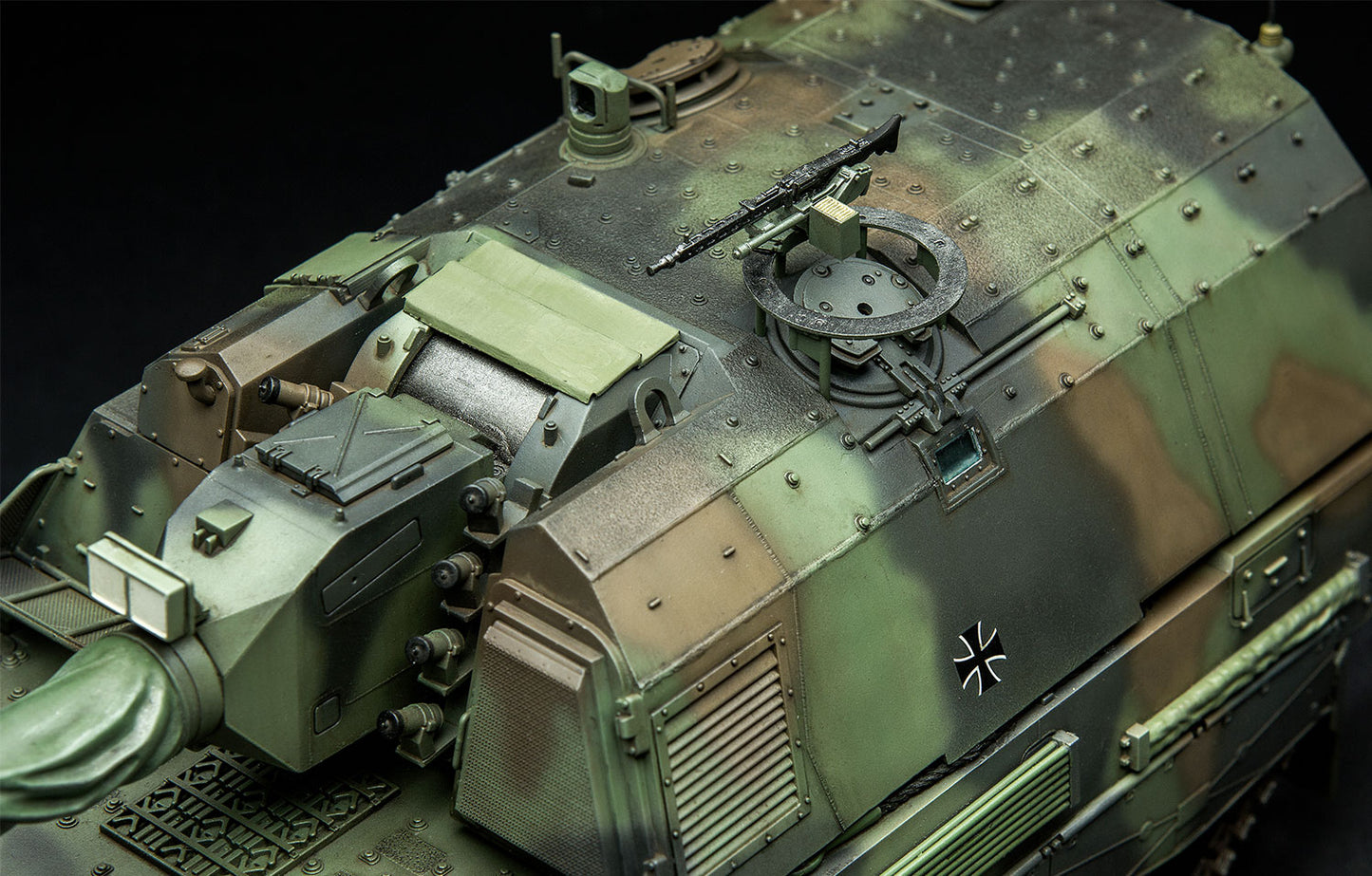 Meng Model Panzerhaubitze 2000 German Self-Propelled Howitzer (1:35)