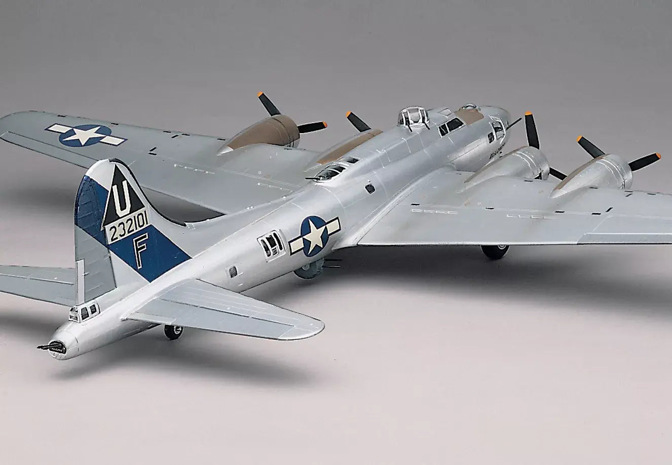 Revell B-17G Flying Fortress (1:48)