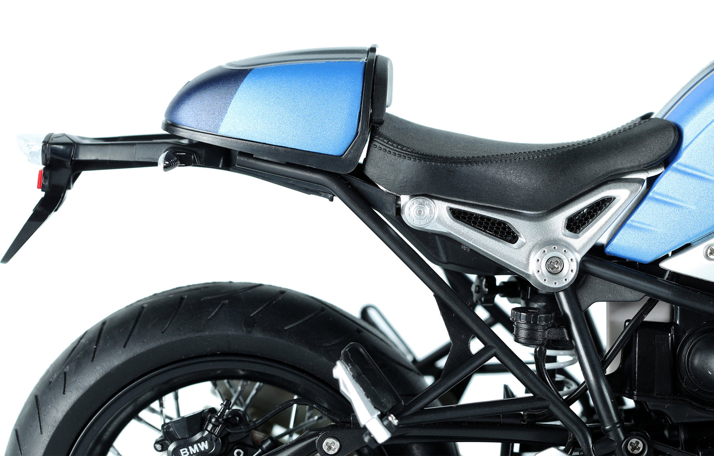 Meng Model BMW R nineT - Option 719 Mars Red / Cosmic Blue (1:9)