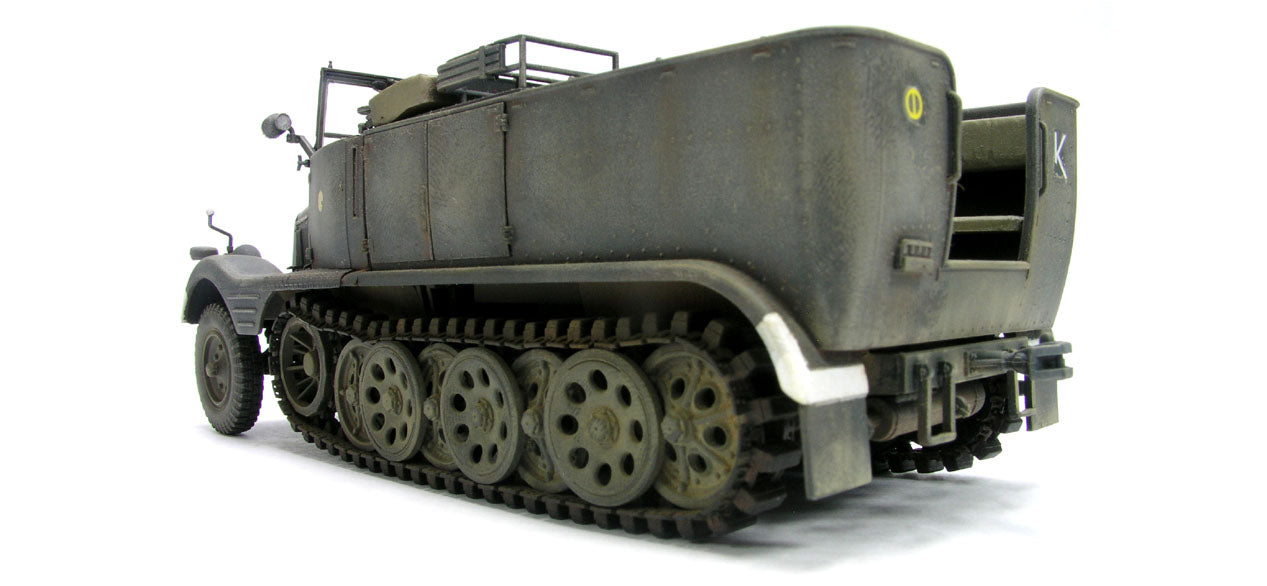 AFV Club Sd.Kfz.11 German 3 Ton Half-Track (1:35)