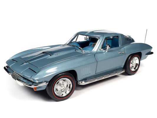 Auto World MCACN 1967 Chevy Corvette 427 - Elkhart Blue (1:18)
