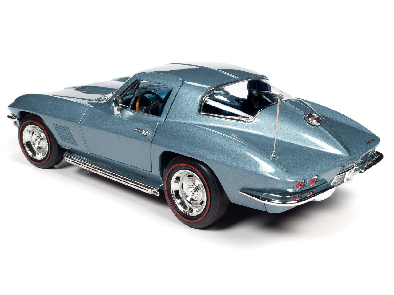 Auto World MCACN 1967 Chevy Corvette 427 - Elkhart Blue (1:18)