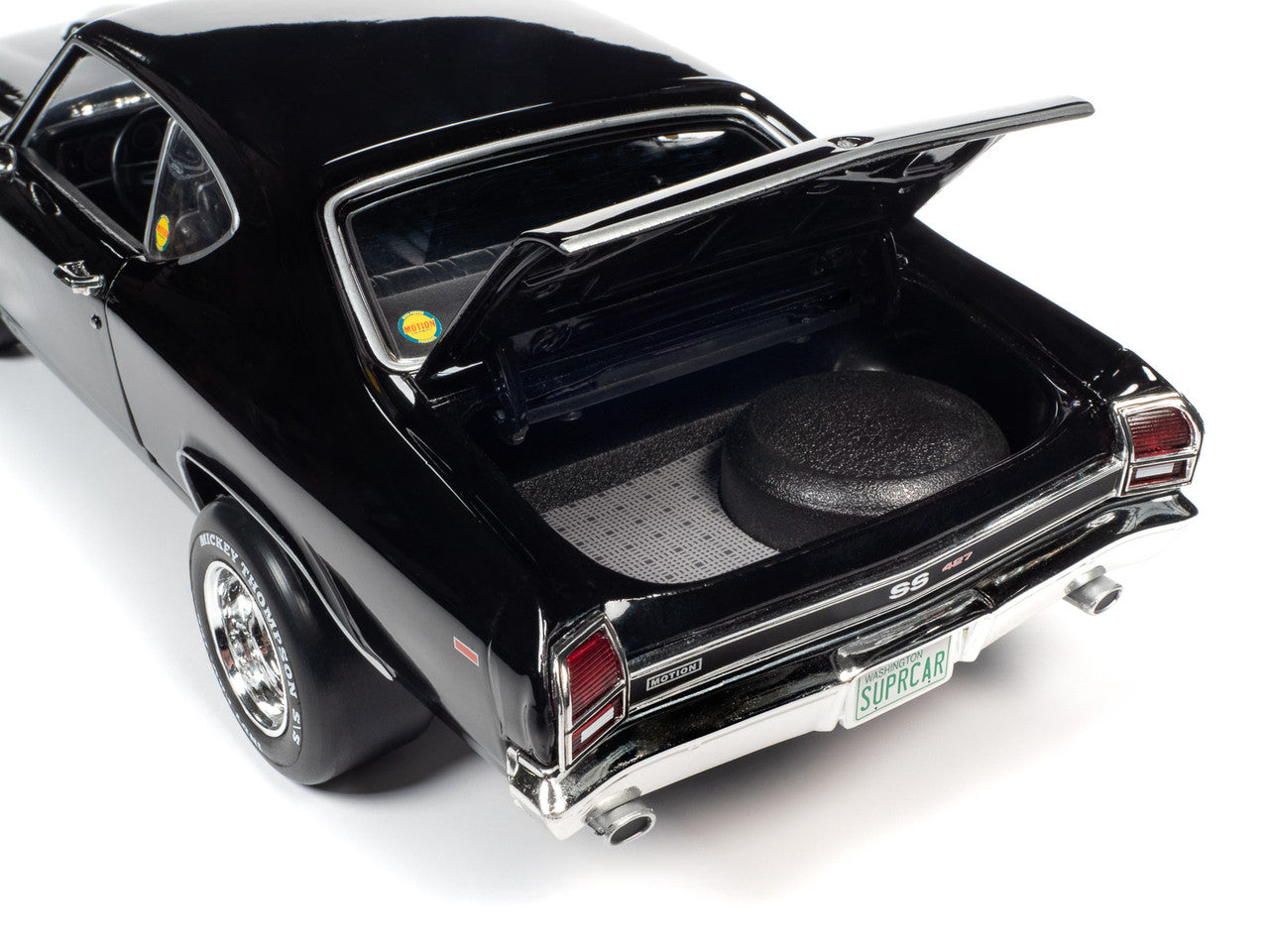 Auto World 1969 Baldwin Motion Chevelle Phase III - Tuxedo Black (1:18)