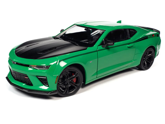 Auto World 2017 Nickey Chevy Camaro SS 1LE - Krypton Green (1:18)