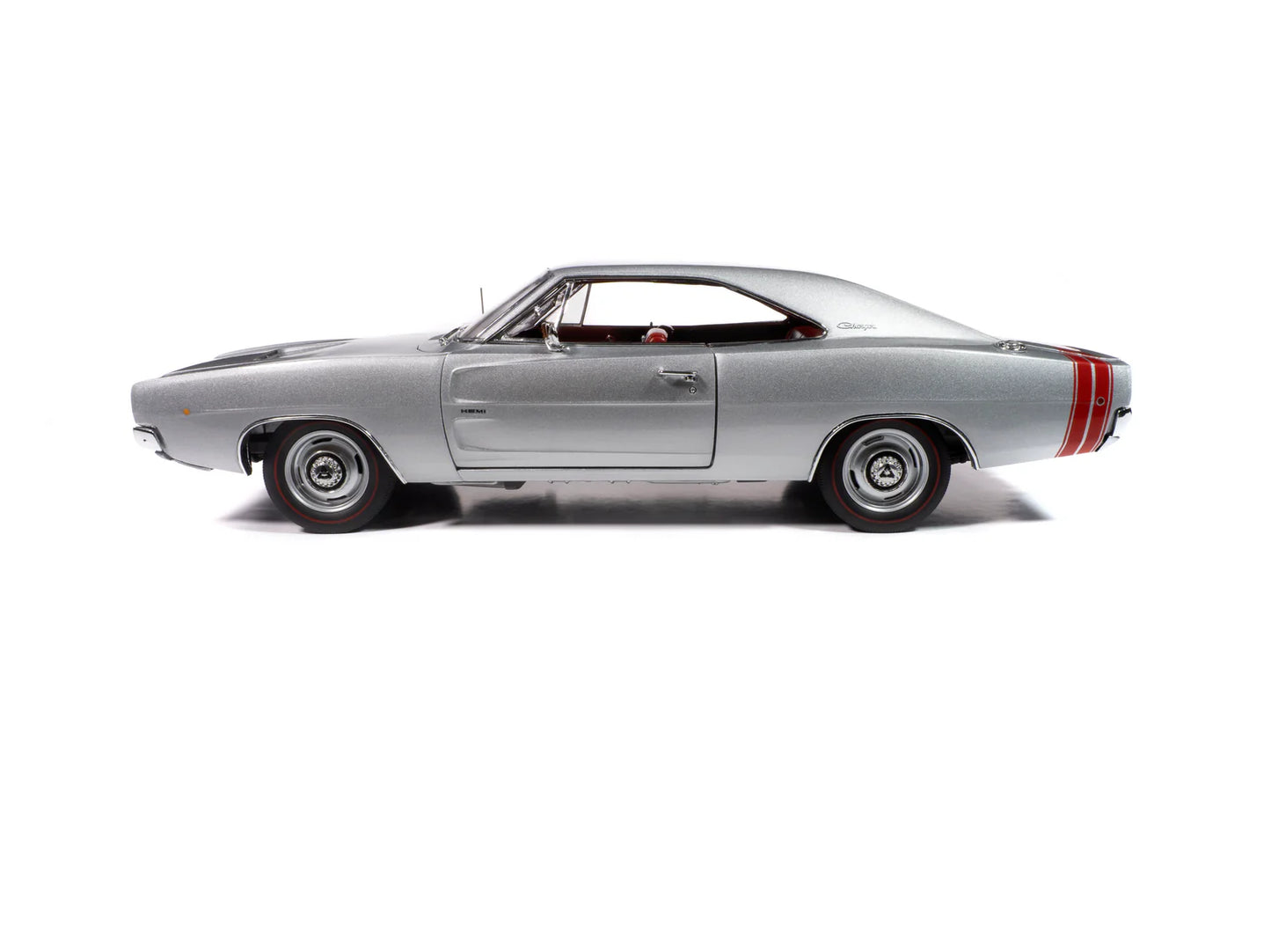 Auto World MCACN 1968 Dodge Charger R/T - Silver (1:18)