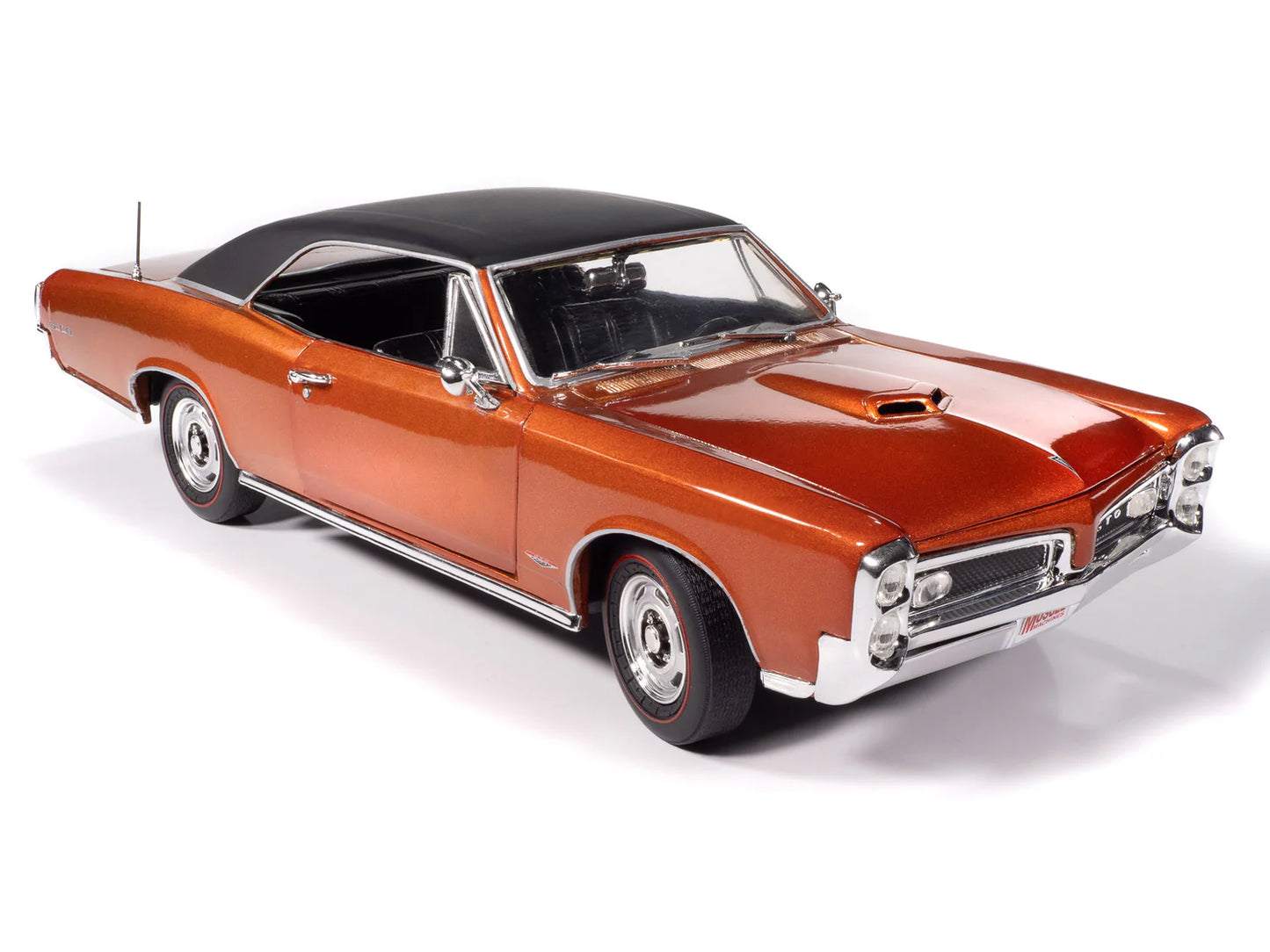 Auto World Hemmings Muscle Machines 1966 Pontiac GTO - Copper Blaze (1:18)