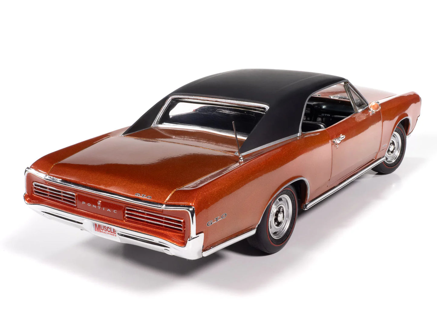 Auto World Hemmings Muscle Machines 1966 Pontiac GTO - Copper Blaze (1:18)