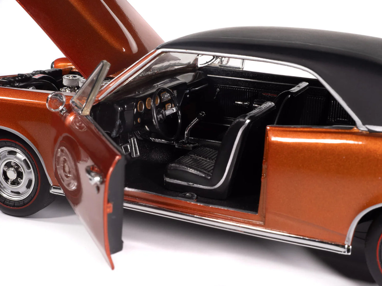 Auto World Hemmings Muscle Machines 1966 Pontiac GTO - Copper Blaze (1:18)