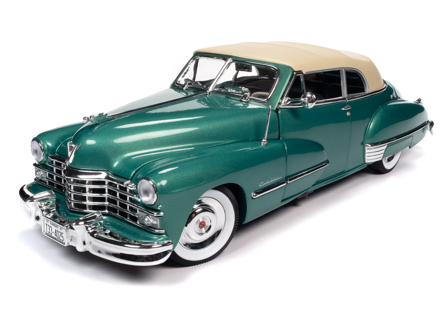 Auto World 1947 Cadillac Series 62 Soft Top - Metallic Green (1:18)