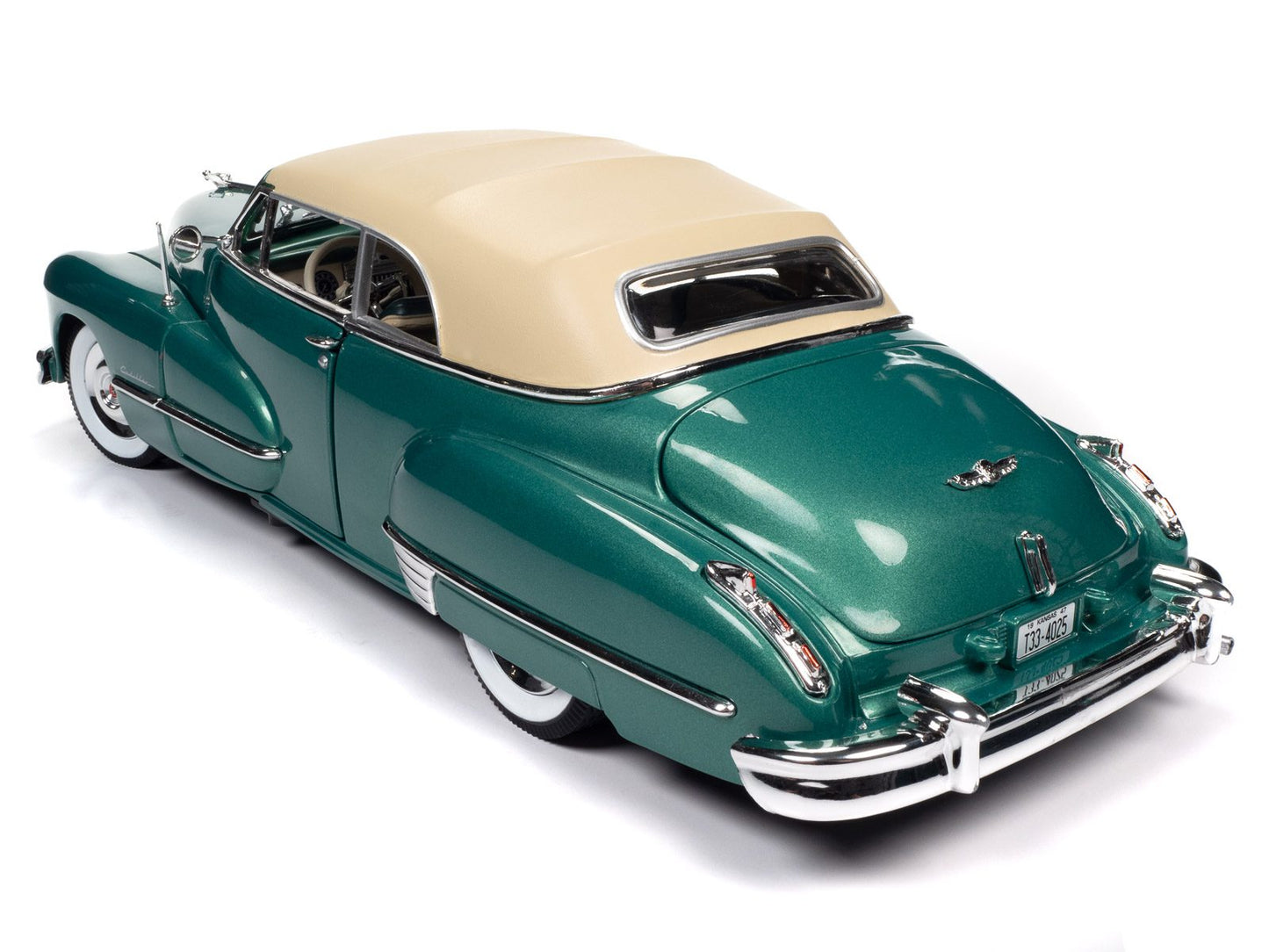 Auto World 1947 Cadillac Series 62 Soft Top - Metallic Green (1:18)