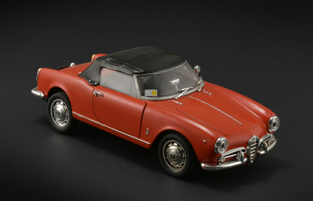 Italeri Alfa Romeo Giulietta Spider 1300 (1:24)