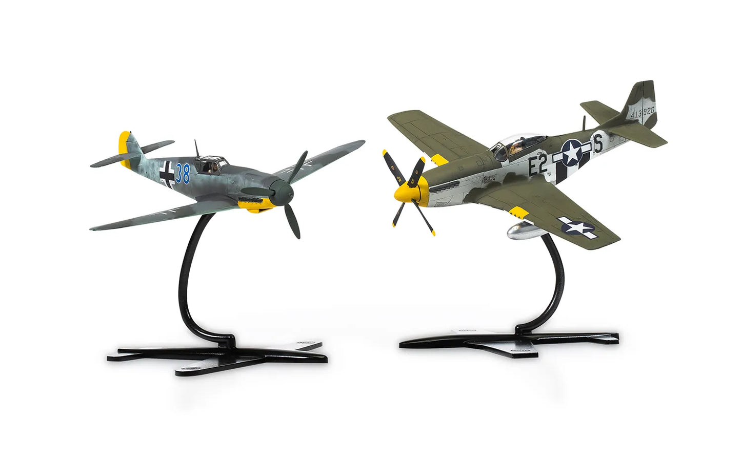 Airfix Dogfight Doubles P-51D Mustang and Messerschmitt Bf109F-4 (1:72)