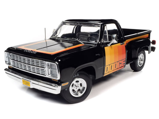 Auto World 1980 Dodge D150 Pick-M-Up Utiline - Black (1:18)