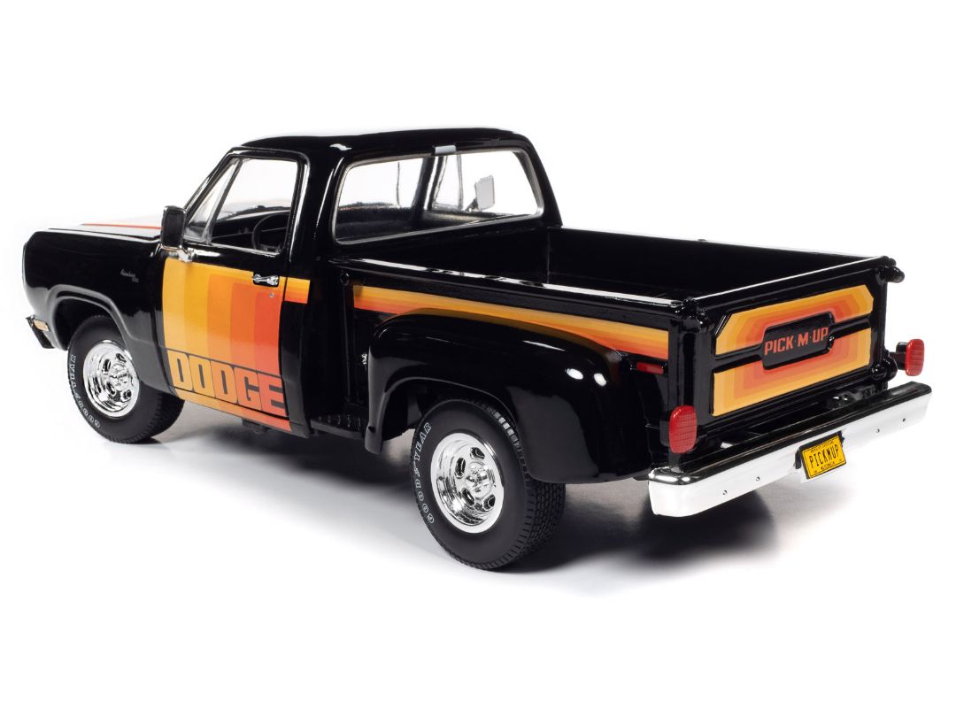 Auto World 1980 Dodge D150 Pick-M-Up Utiline - Black (1:18)