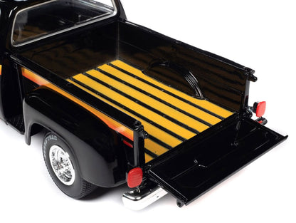 Auto World 1980 Dodge D150 Pick-M-Up Utiline (1:18)