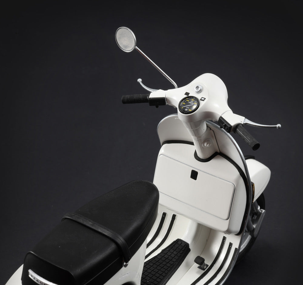 Italeri 1978 Vespa PX 125/150 (1:9)