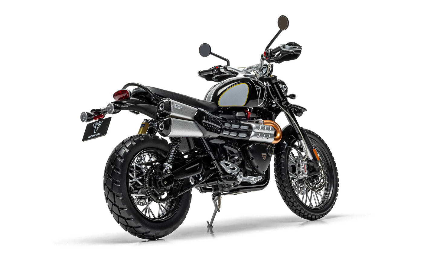 Corgi 007 Bond Edition Triumph Scrambler 1200 (1:12)