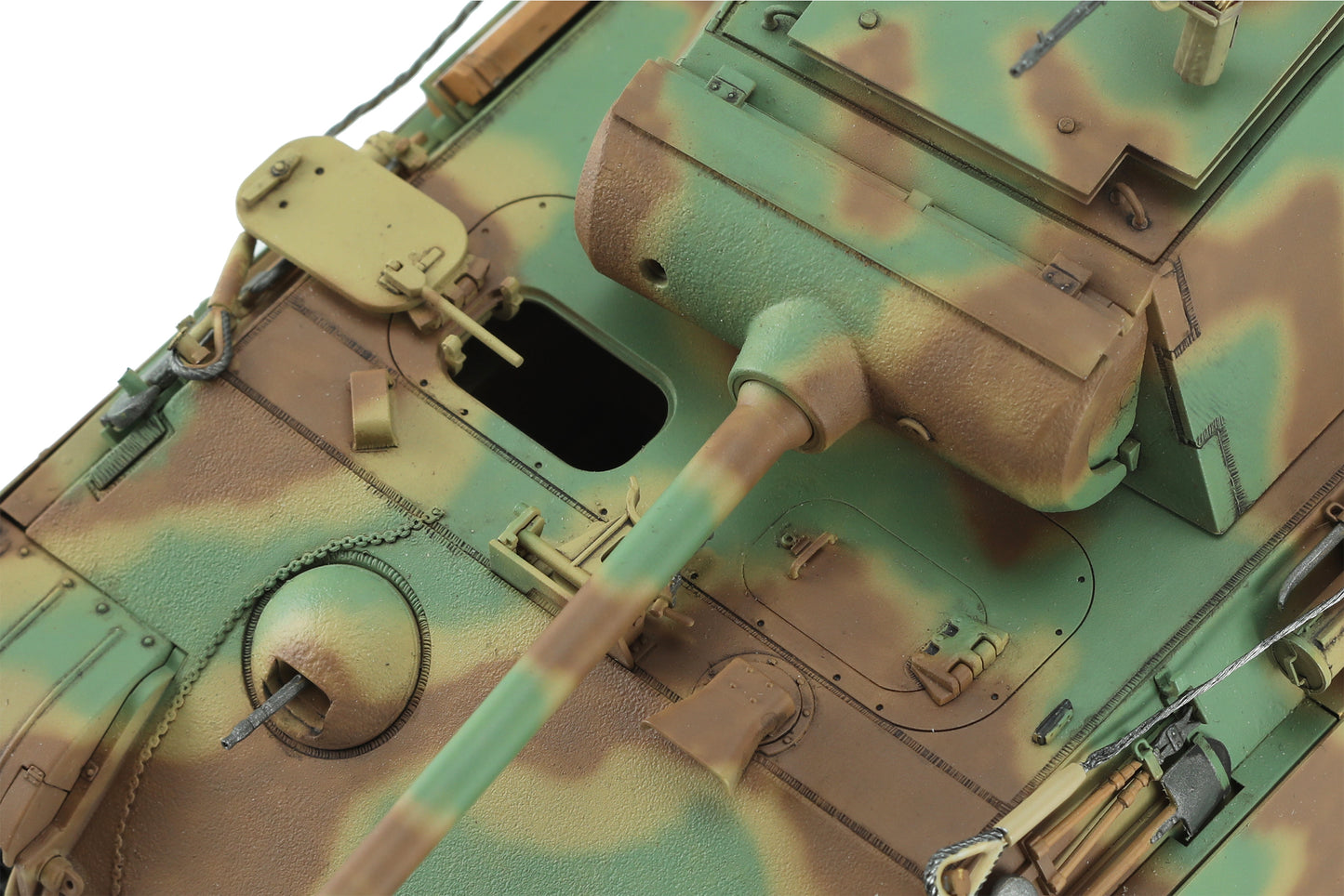 Meng Model German Medium Tank Panther Sd.Kfz.171 Ausf.G Early/Ausf.G with Air Defense Armor (1:35)