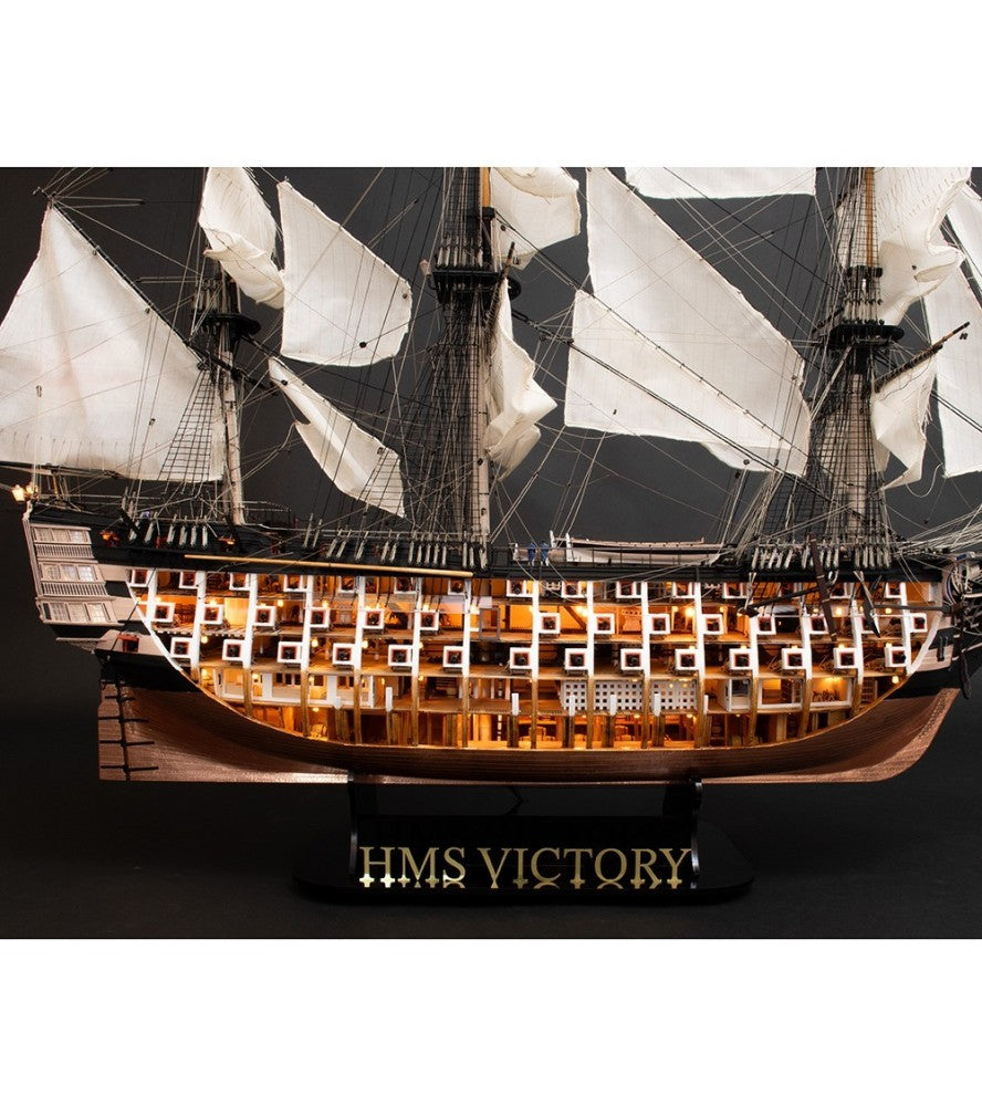 Artesanía Latina Anatomy of Lord Nelson's HMS Victory Trafalgar 1805 (1:84)