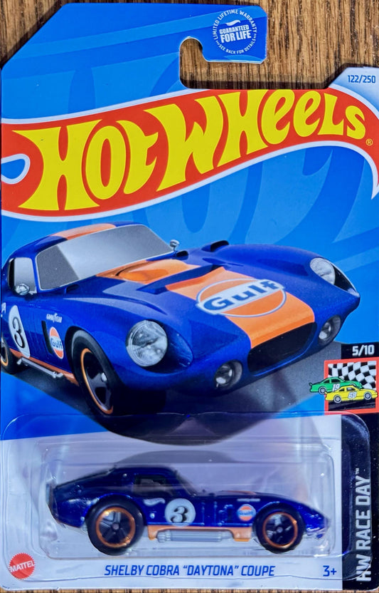 Hot Wheels Shelby Cobra "Daytona" Coupe (1:64)