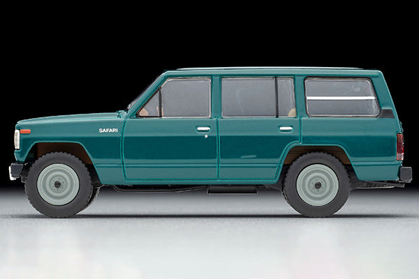 Tomica Limited Vintage Neo Nissan Safari Extra Van DX (1:64)