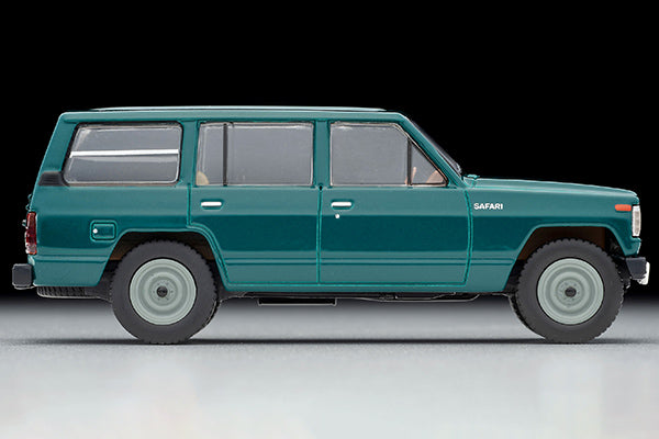 Tomica Limited Vintage Neo Nissan Safari Extra Van DX (1:64)