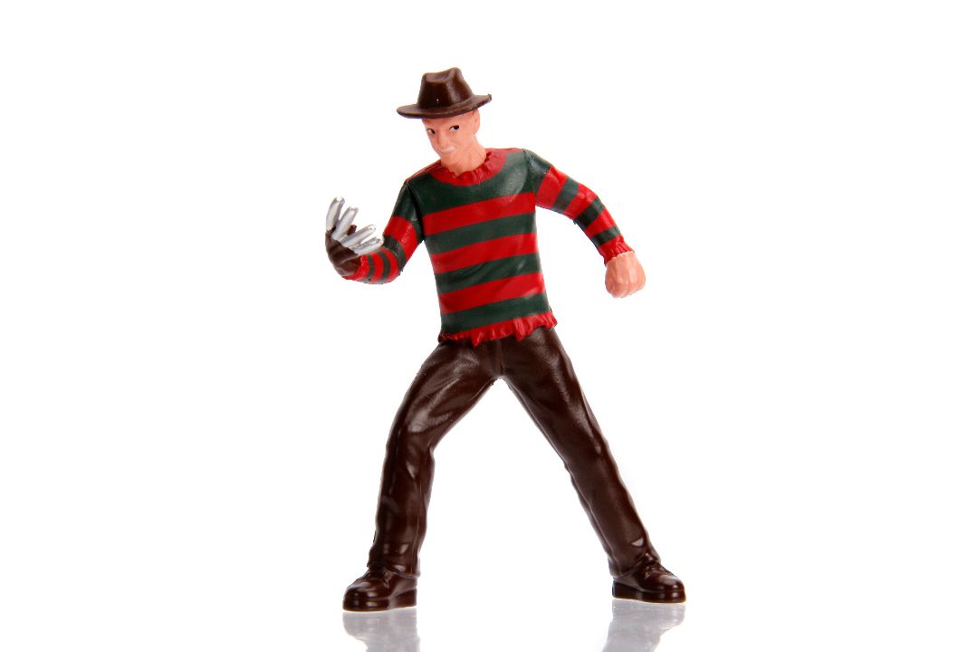 Jada Hollywood Rides A Nightmare on Elm Street Freddy Krueger & 1958 Cadillac Series 62 (1:24)
