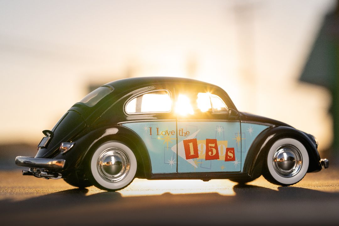 Jada I Love the 50's 1959 Volkswagen Beetle (1:24)
