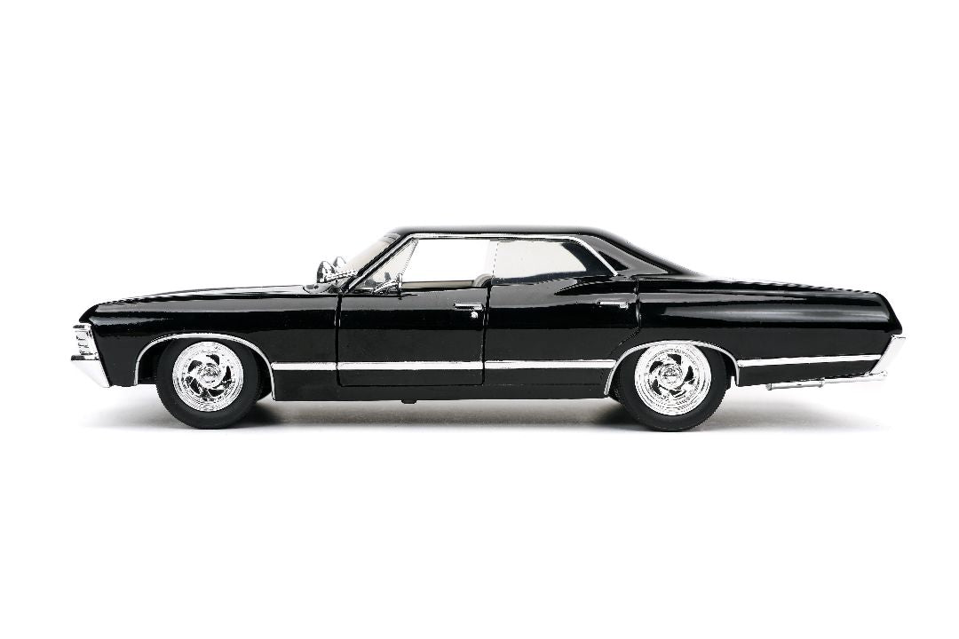 Jada Hollywood Rides Supernatural Join the Hunt Dean Winchester & 1967 Chevrolet Impala SS Sport Sedan (1:24)