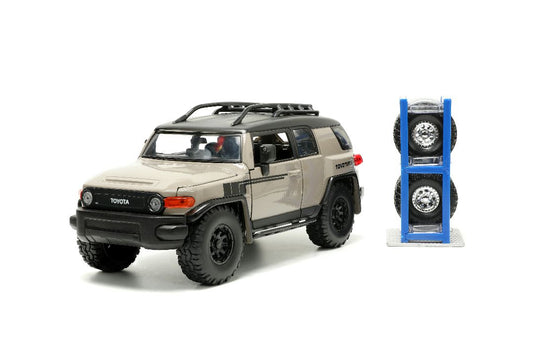 Jada Just Trucks Toyota FJ Cruiser - Grey (1:24)