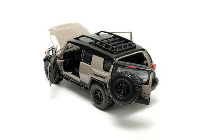 Jada Just Trucks Toyota FJ Cruiser - Grey (1:24)