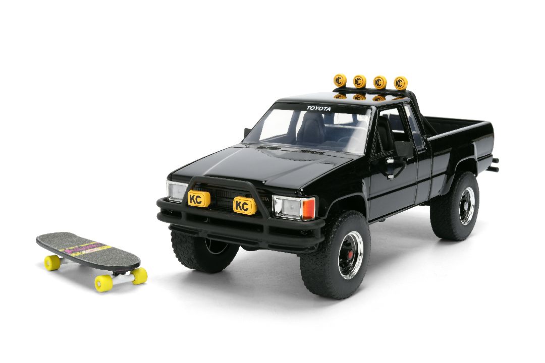 Jada Back to the Future Marty's Skateboard & 1985 Toyota SR5 Pickup (1:24)