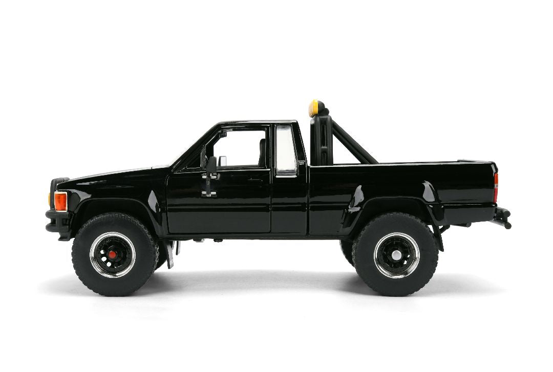 Jada Back to the Future Marty's Skateboard & 1985 Toyota SR5 Pickup (1:24)