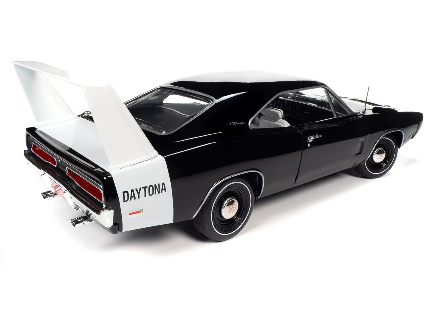 Auto World 1969 Dodge Charger Daytona - Black (1:18)